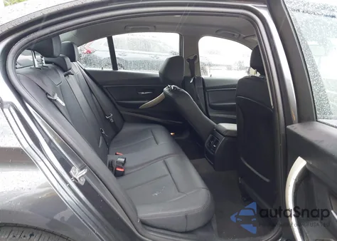 2018 BMW 320I z USA, uszkodzony, nr VIN WBA8E1G59JNU93478